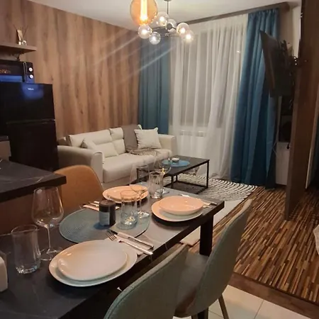 Appartamento The Alpine Emerald Elegant In *