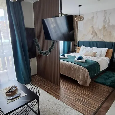 The Alpine Emerald Elegant In