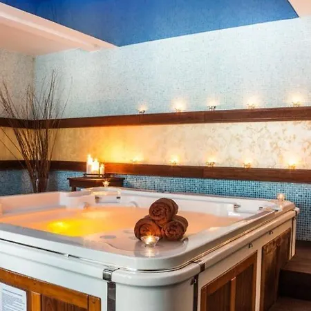 The Alpine Emerald Elegant In Appartamento Bansko