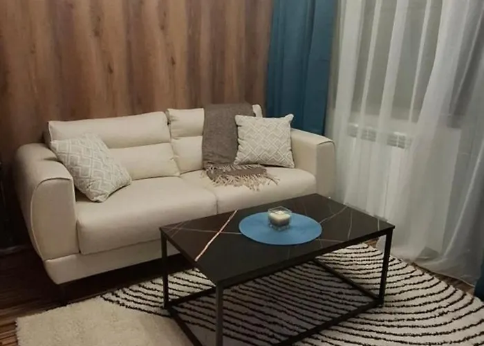 The Alpine Emerald Elegant In 公寓 *